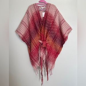 Beautiful Lauren Conrad Poncho NWT